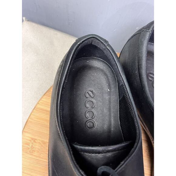 Ecco Edinburgh Perforated Black Oxford Mens US 10/10.5 EU 44 Lace Up Comfort